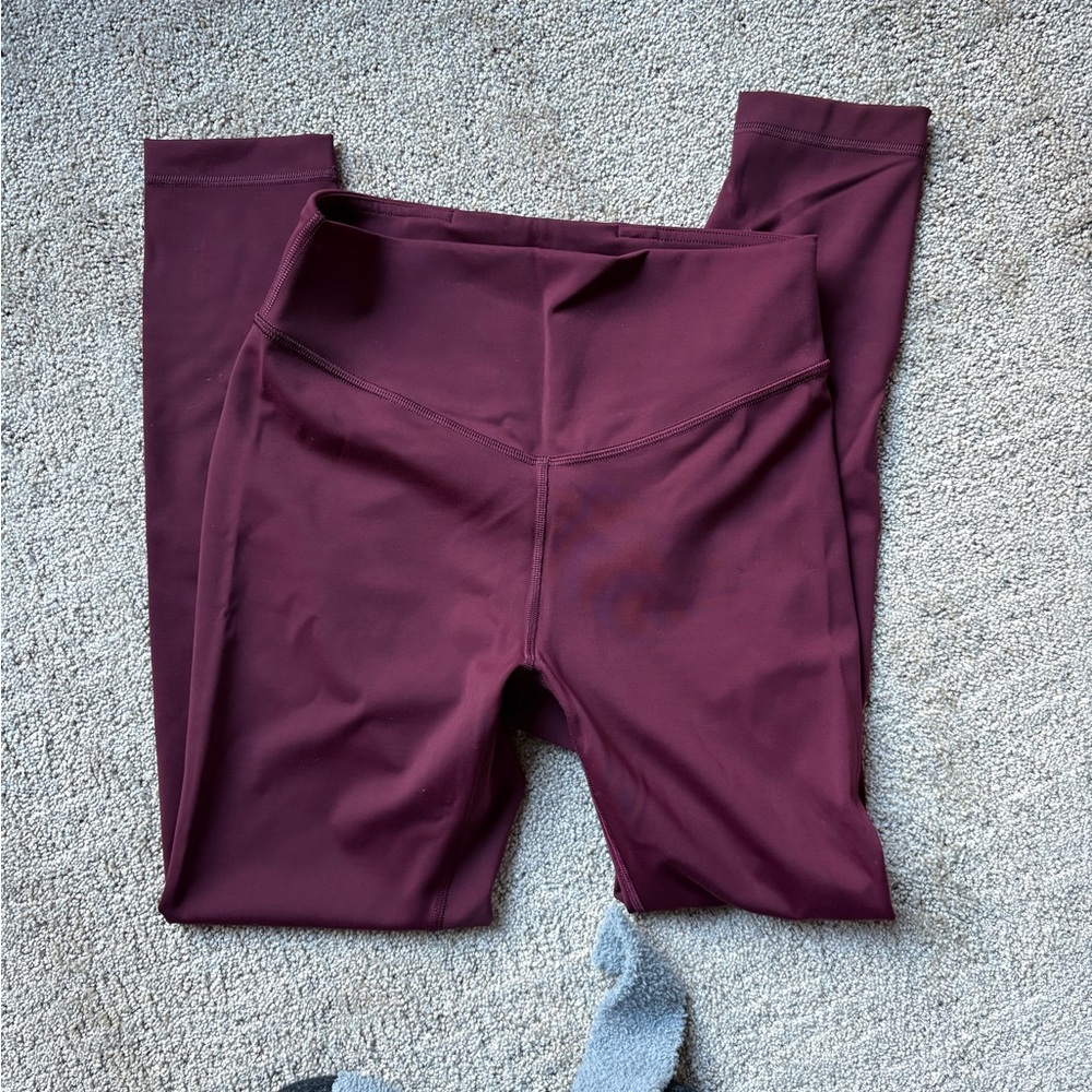 Lululemon Wunder Under Smooth Cover 28”